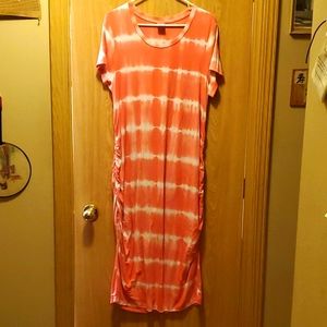 Time And Tru Maternity Dress